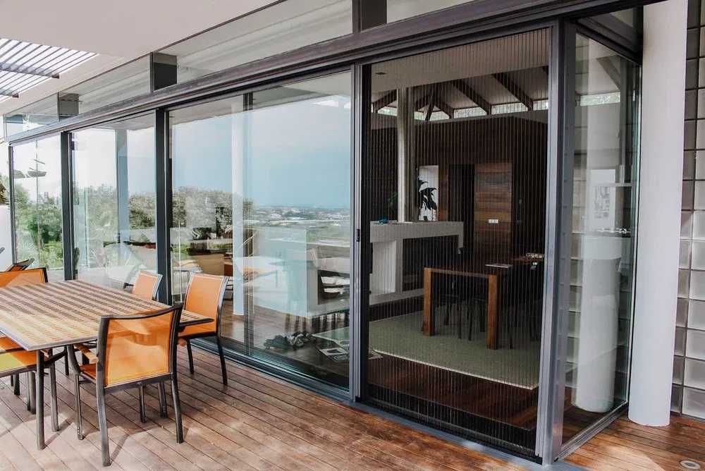 Раздвижные москитные сетки ПЛИССЕ, сетки на окна, тонировка окон