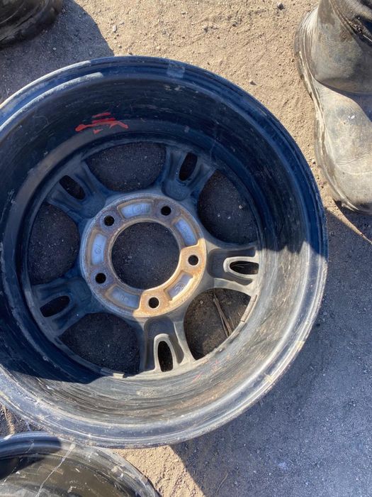 Диски R15 на ниву 5*139,7