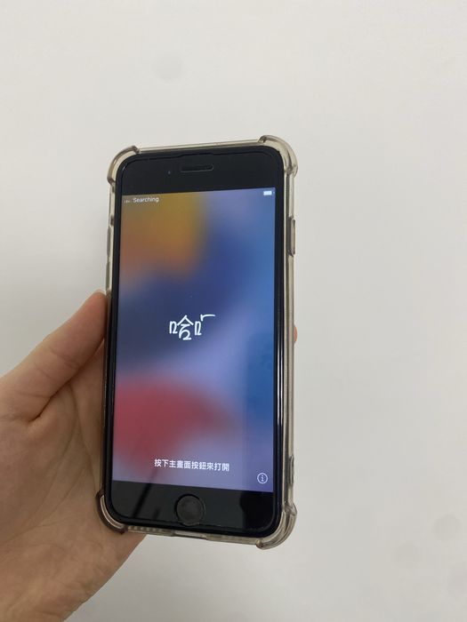 Айфон SE 2022 apple