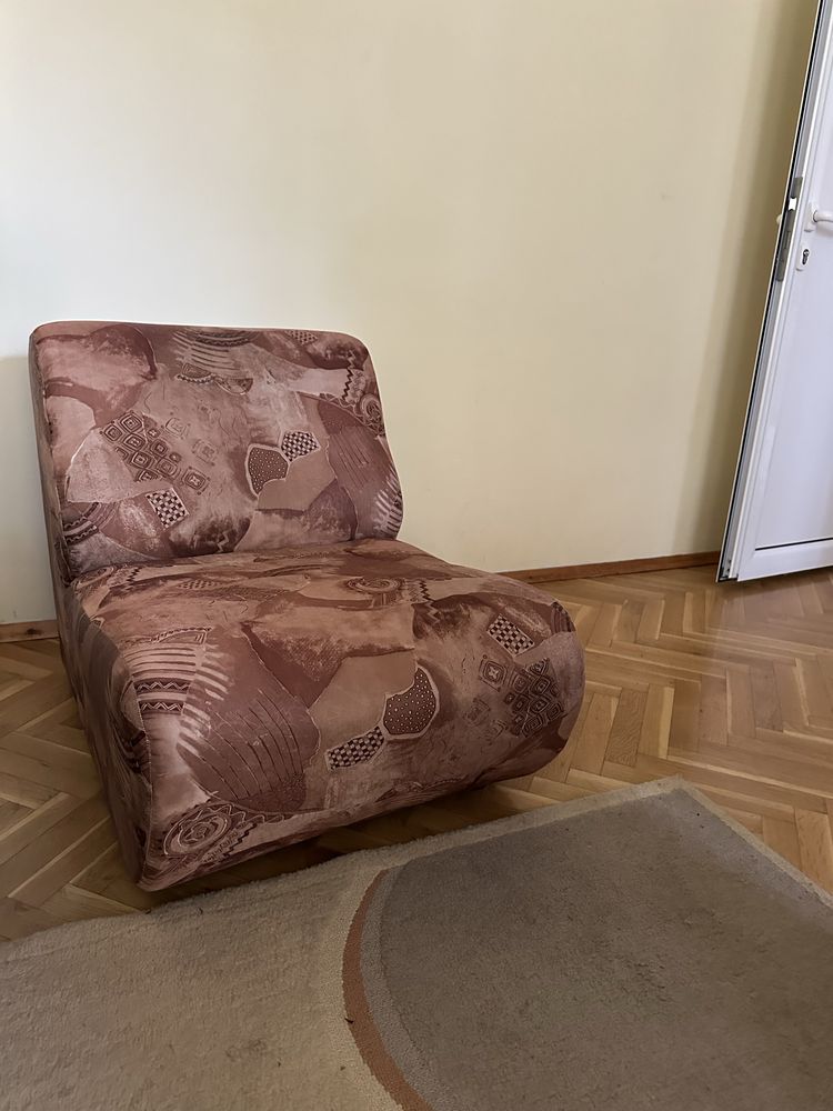 Продавам мебели и телевизор