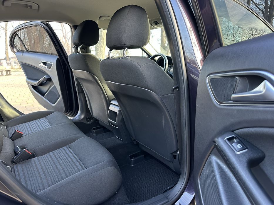 Mercede clasa A 160 motor 1,5 Diesel impecabil culoare deosebita