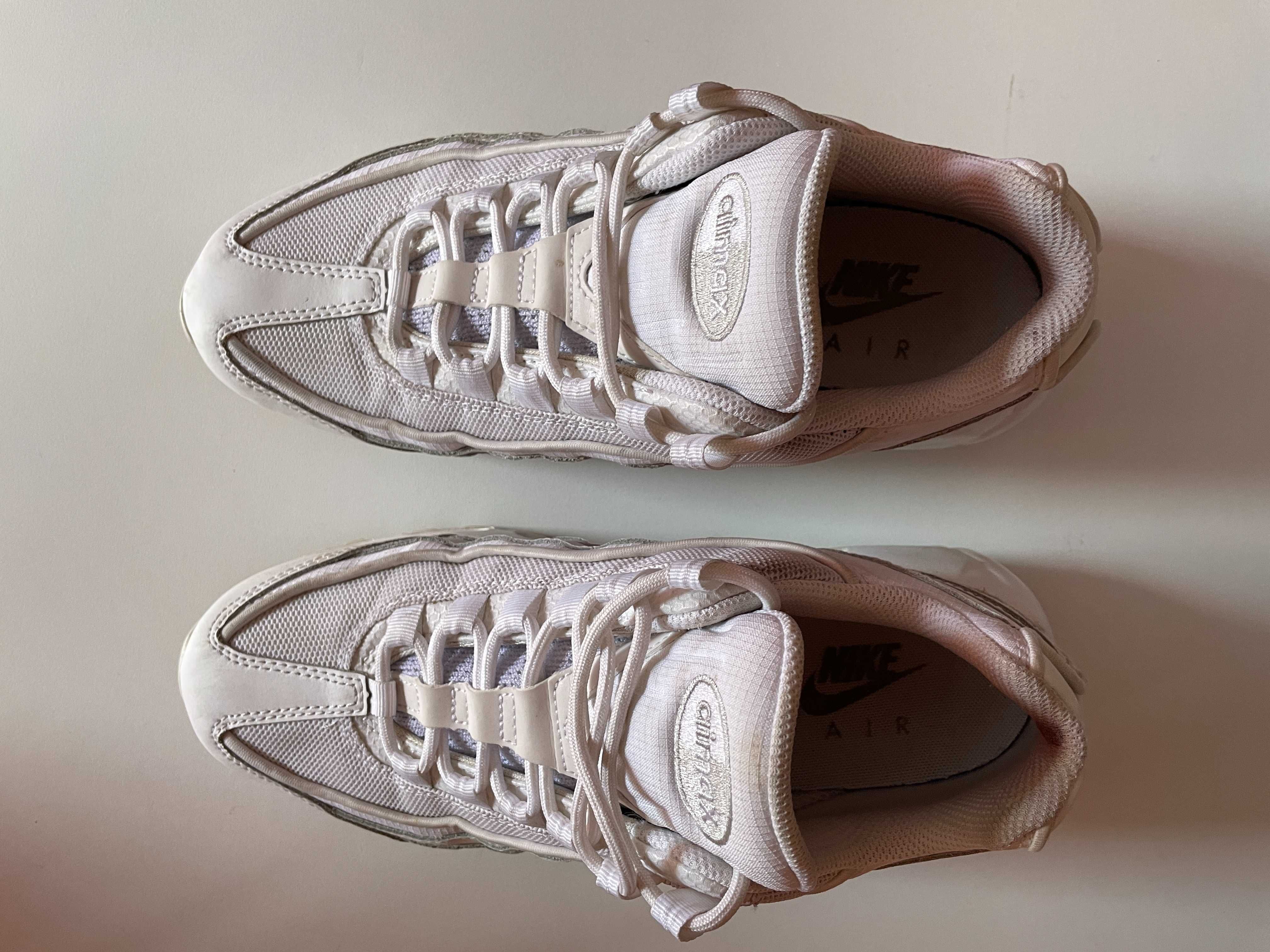 NIKE AIR MAX 95 ESSENTIAL | Найк Кецове 95
