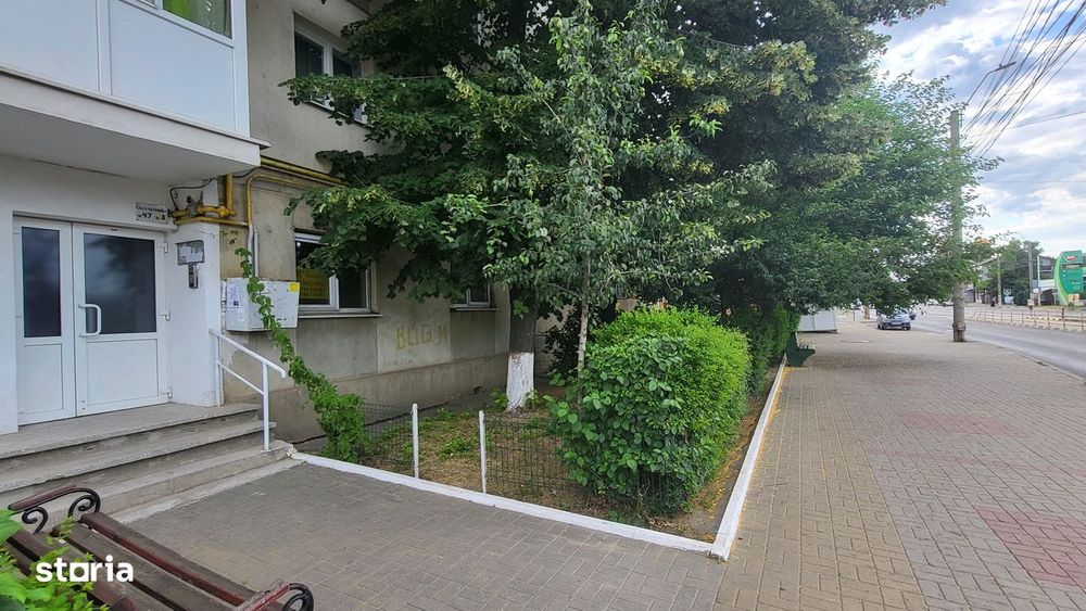 Apartament 3 camere la strada Calea Nationala la parter