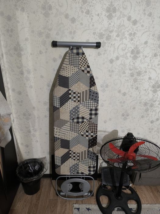 Поставка для утюга срочно