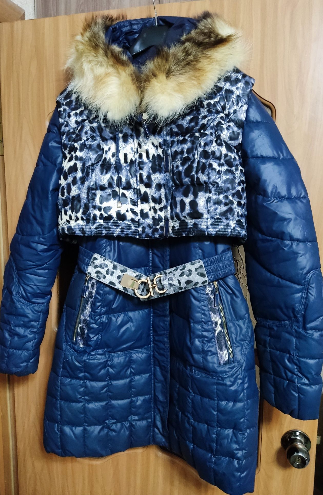 Продам зимнюю женскую куртку