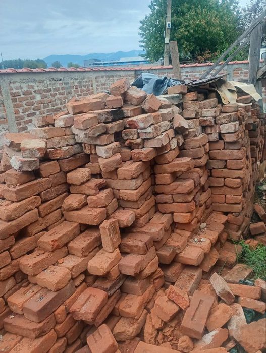 Стари единични тухли