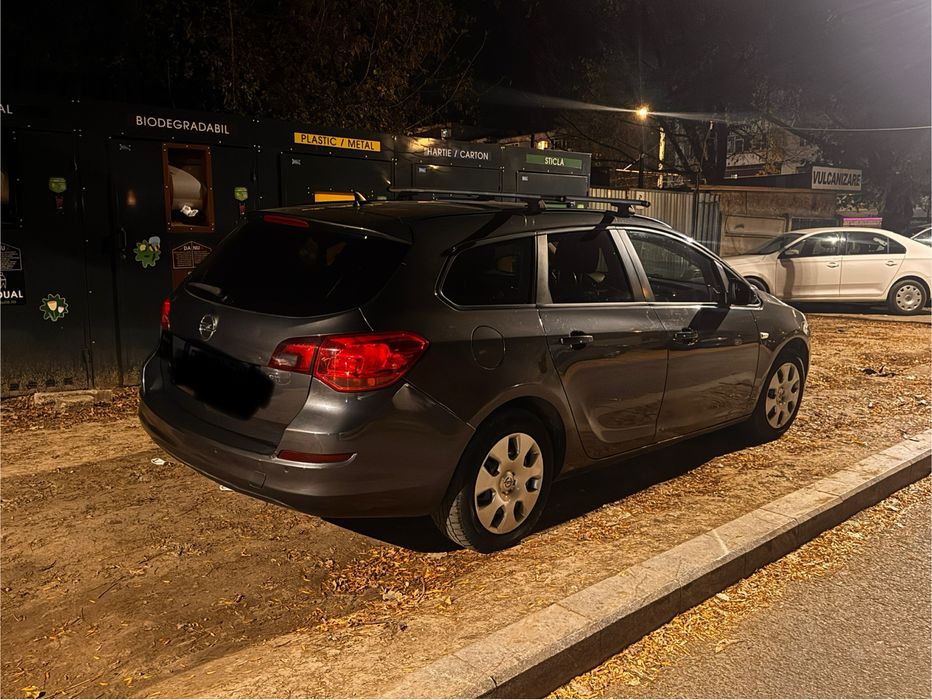 Opel astra j 2012 1.7d