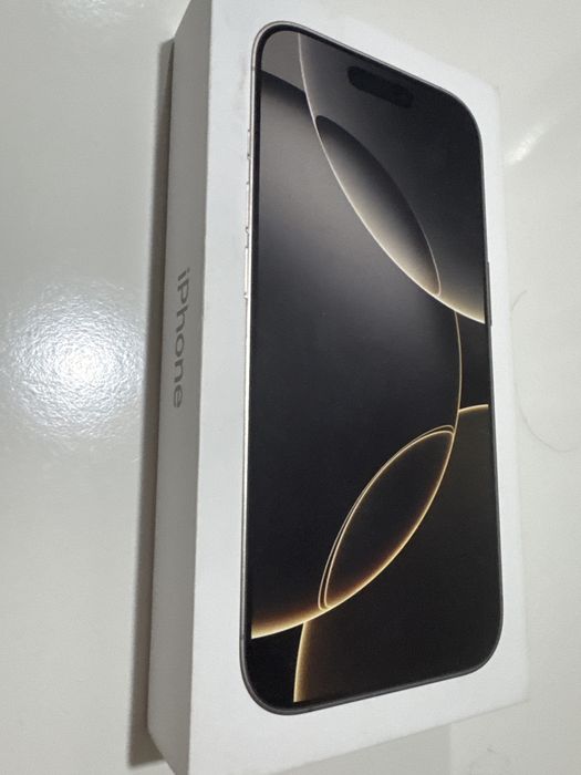 Cutie Iphone 16 pro