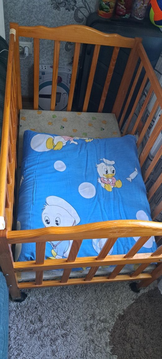 Продам детскую кровать