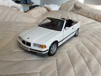 Maisto BMW 325i Convertible (1993) - 1/18