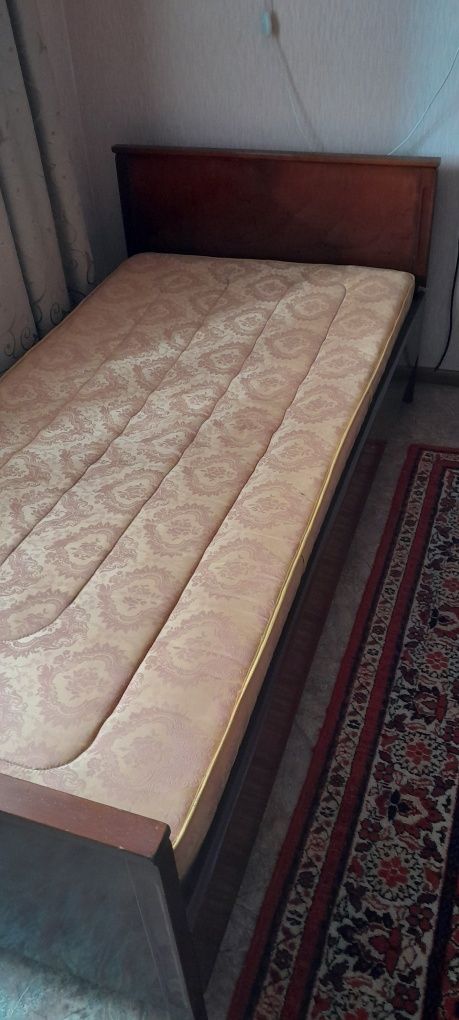 Продам кровать в хорошем состоянии