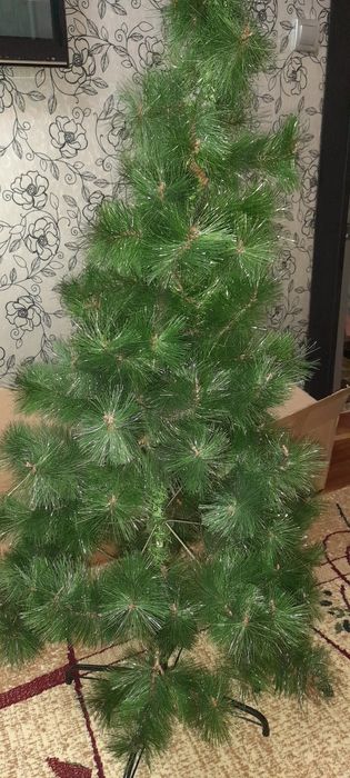Ёлка 1.70 в идеальном состоянии