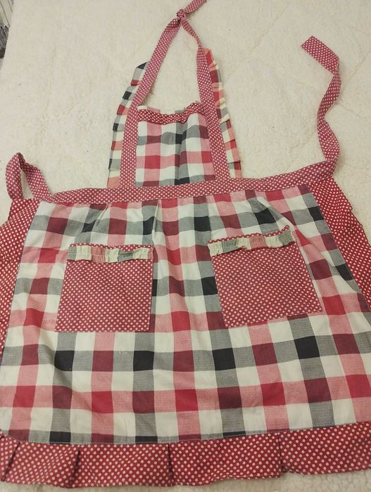 Весели кухненски престилки