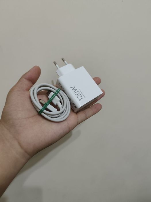 Redmi note 13 pro plus 5G 120w zaretka karobka bor