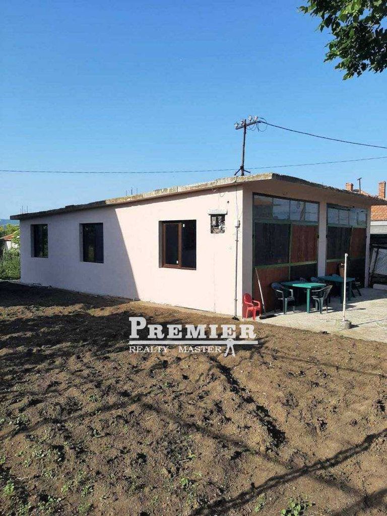 Продава се Къща в с. Тънково, Област Бургас - 180 кв.м за 1084 €/кв.м - Снимка #5