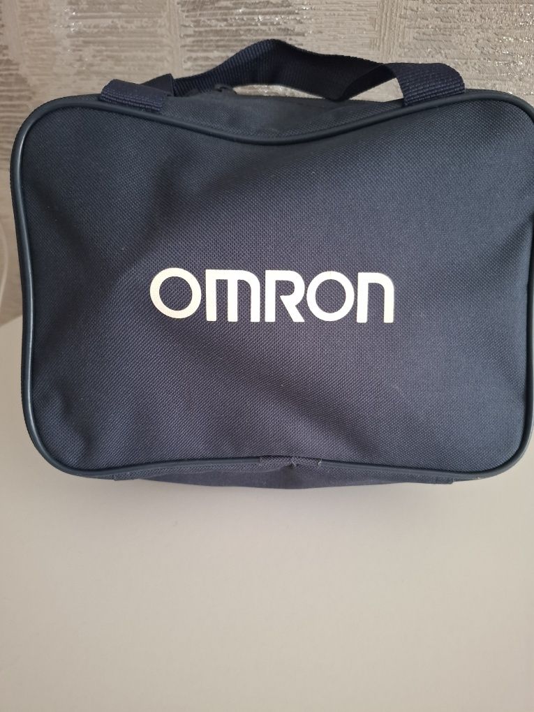 Ингалятор OMRON состояние отличное