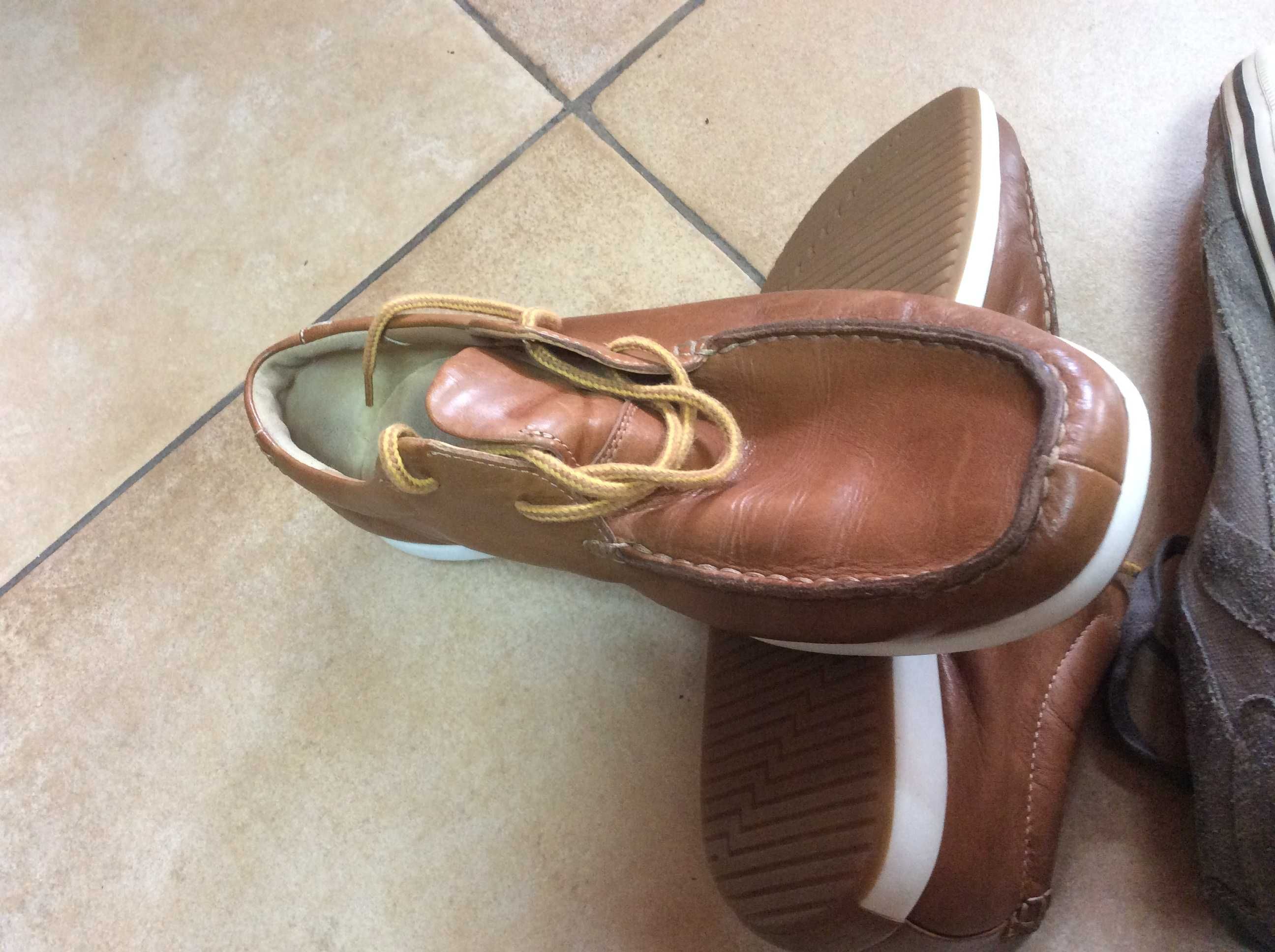 Нови оригинални обувки Clarks , Geox  номер 43.