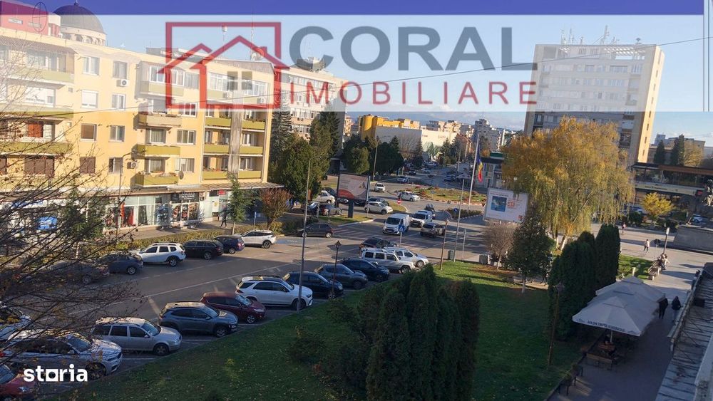 De vanzare apartament 3 camere, Bd. 1 Decembrie