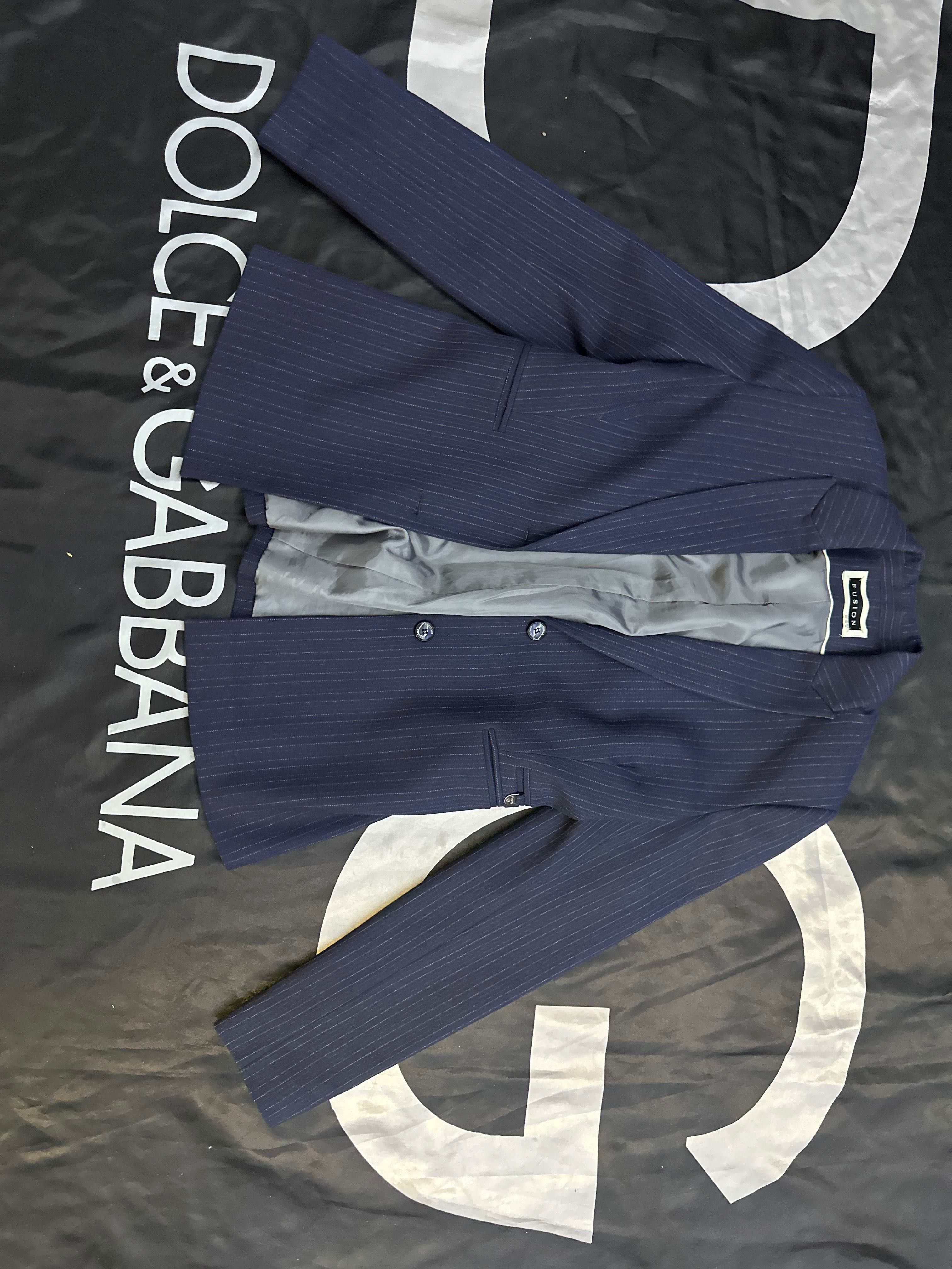 Пальто Zara пиджаки фирменные и другие вещи