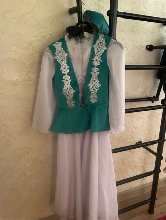 Казахская национальная одежда