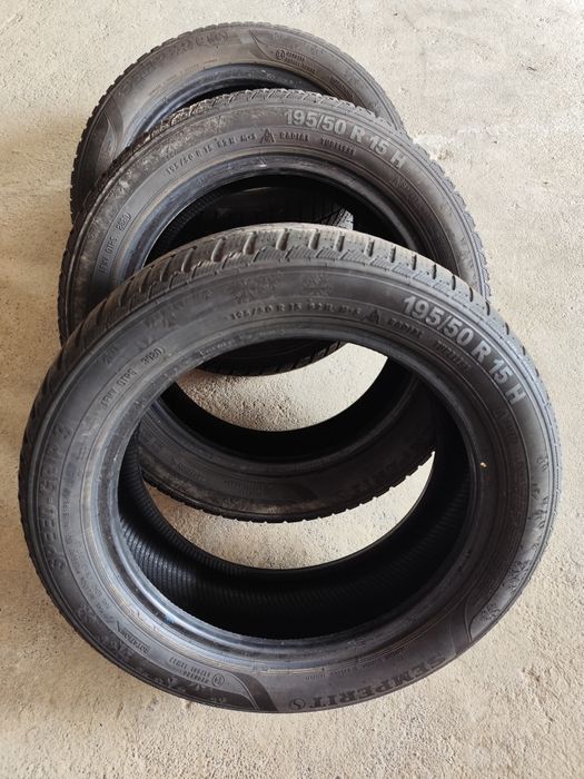 195/50R15 Semperit