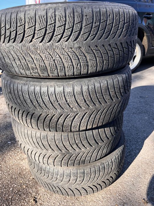 Зимни гуми 205/55/16 дот 21