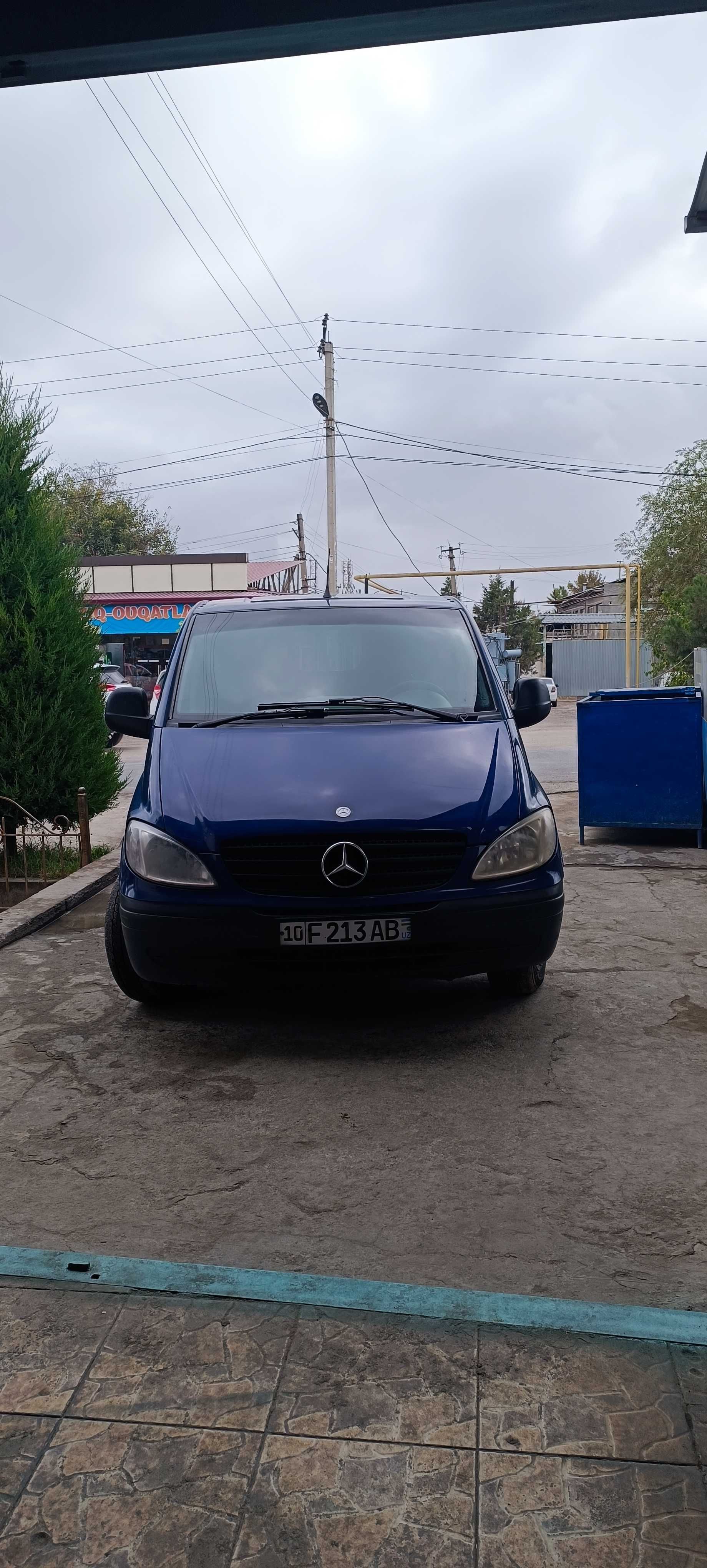 Mercedes vito long