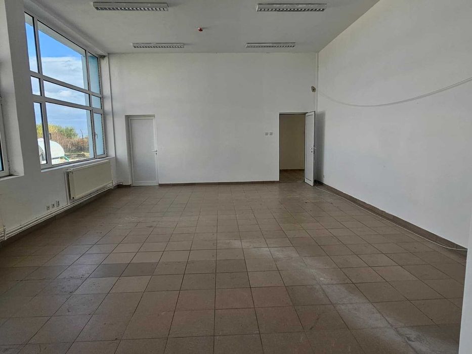 Hala industrială, de închiriat