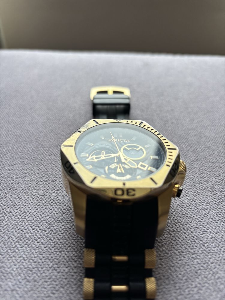 Часовник INVICTA