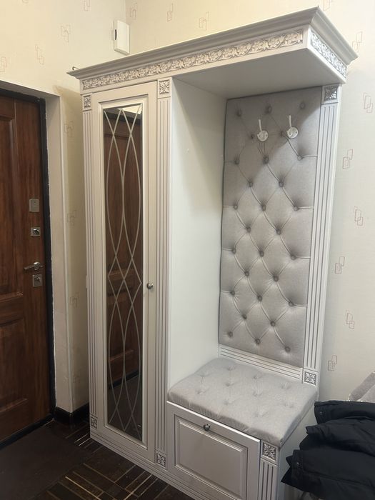 Срочно продаю Шкаф для прихожей