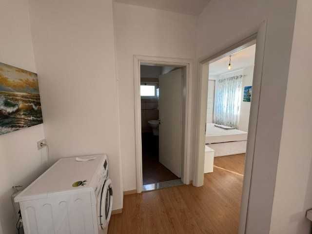 Дава се под наем Двустаен апартамент в София, Център - 65 кв.м за 397.8 € - Снимка #1