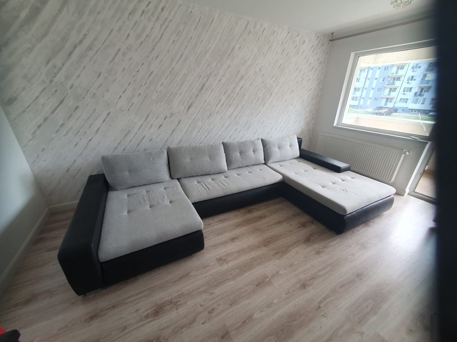 Vand canapea in forma de U