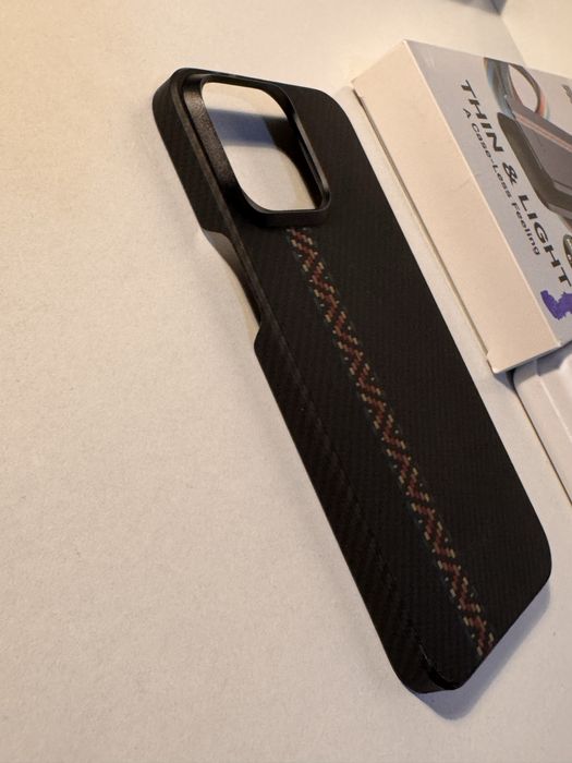 Калъфи за iphone 15 Pro max - UAG и Pitaka