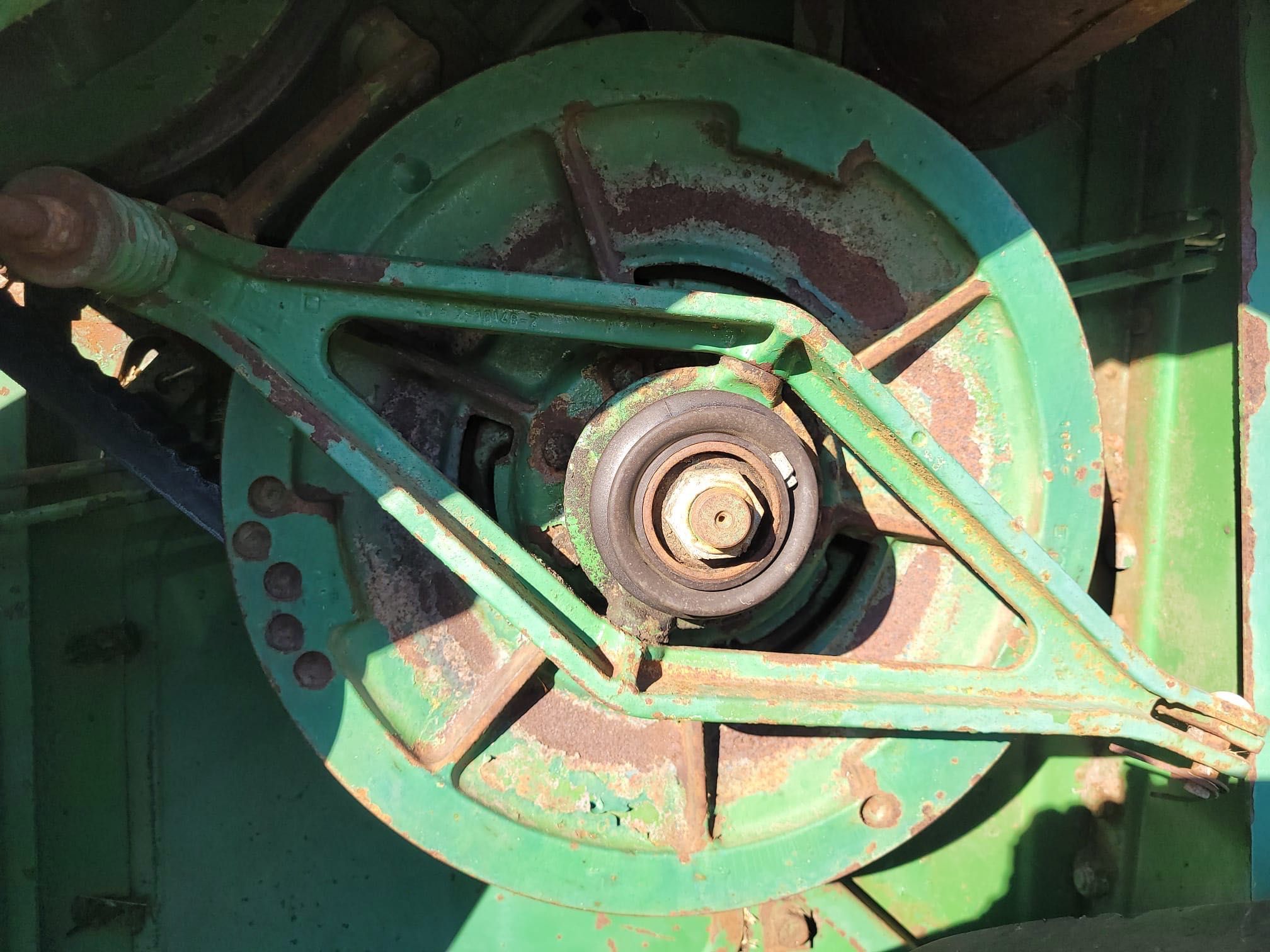 Combină john deer 730
