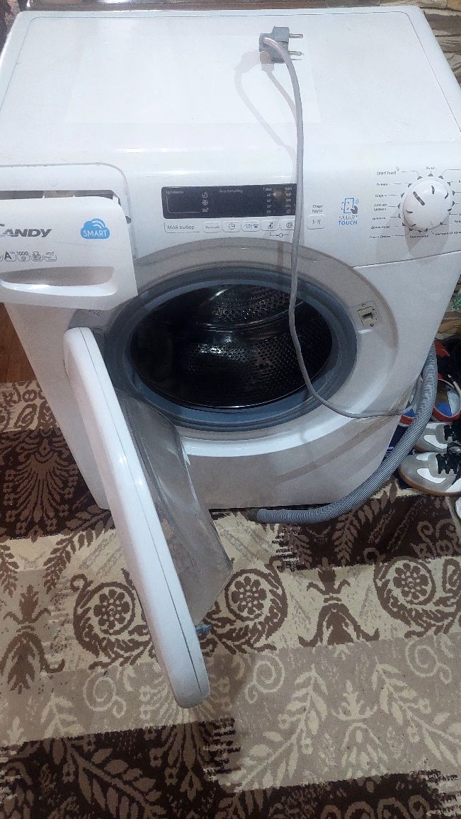 Продам стиральную машину
