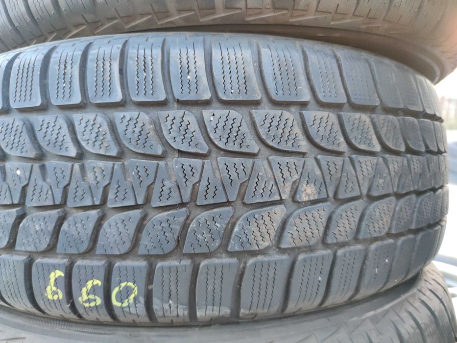 4бр Зимни Гуми 235 60 17 - Bridgestone -