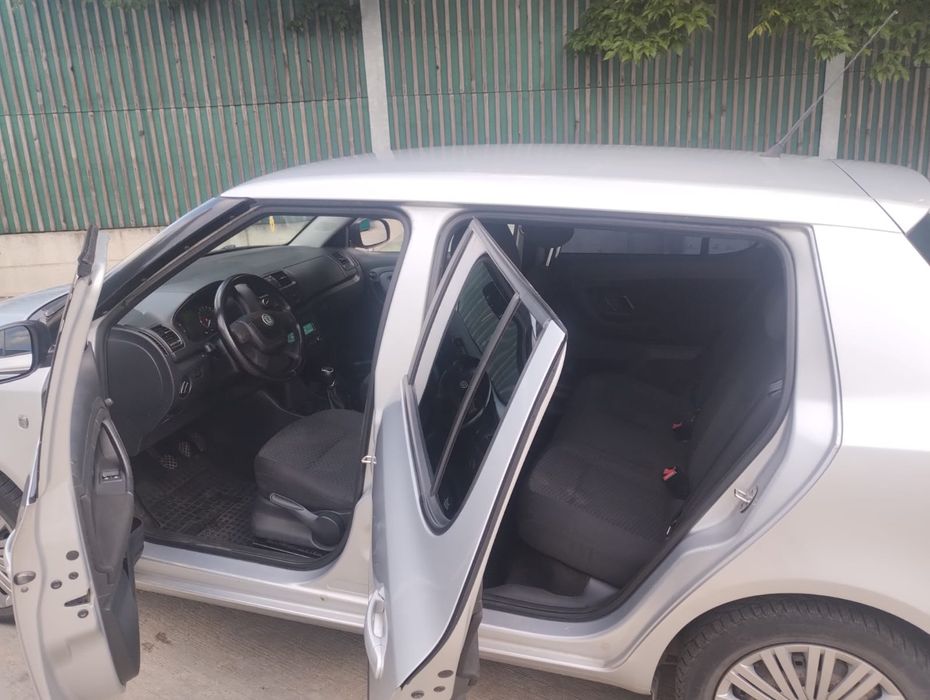 Skoda Fabia 2 An 2011 benzina + gpl