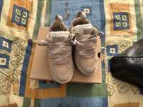ugg lowmel purtati de cateva ori