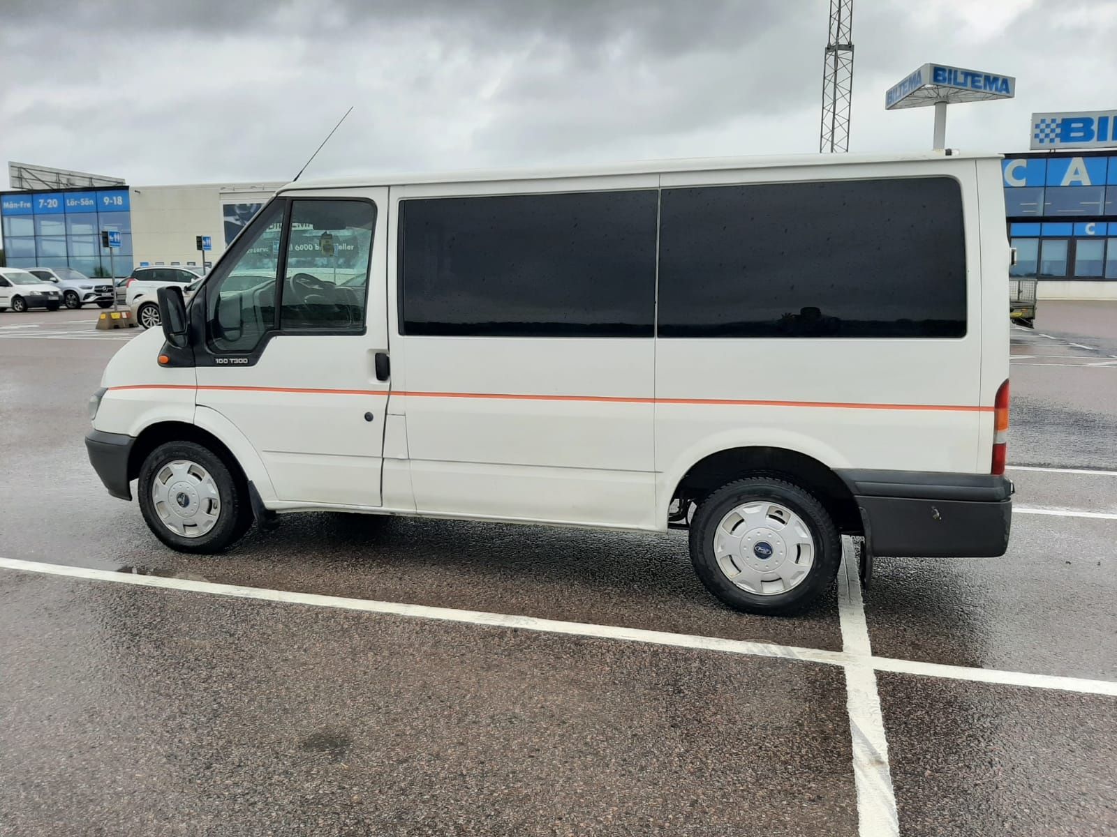 Vând ford transit