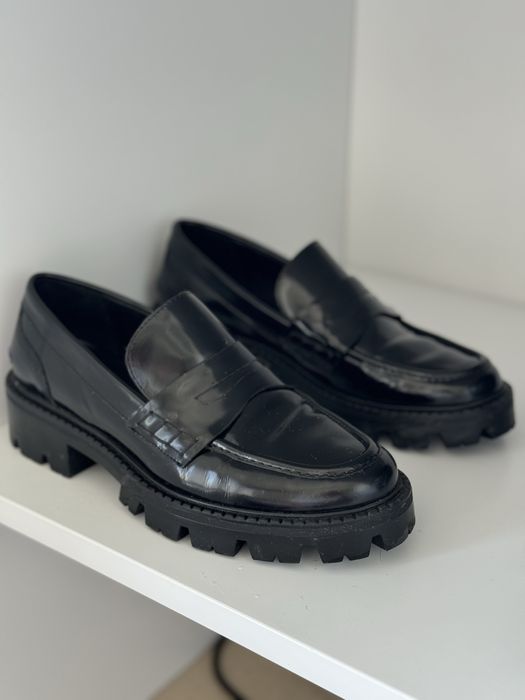 Massimo Dutti лоферы женские черные. 37