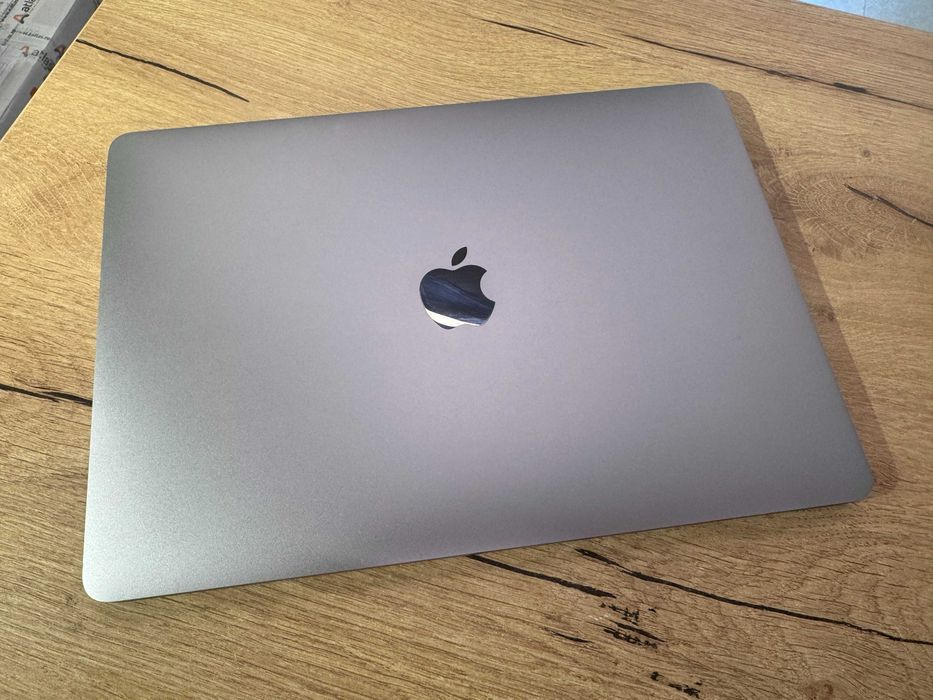 Macbook Pro 2019 13" i5 16GB Ram, SSD 256GB | Factura & Garantie |