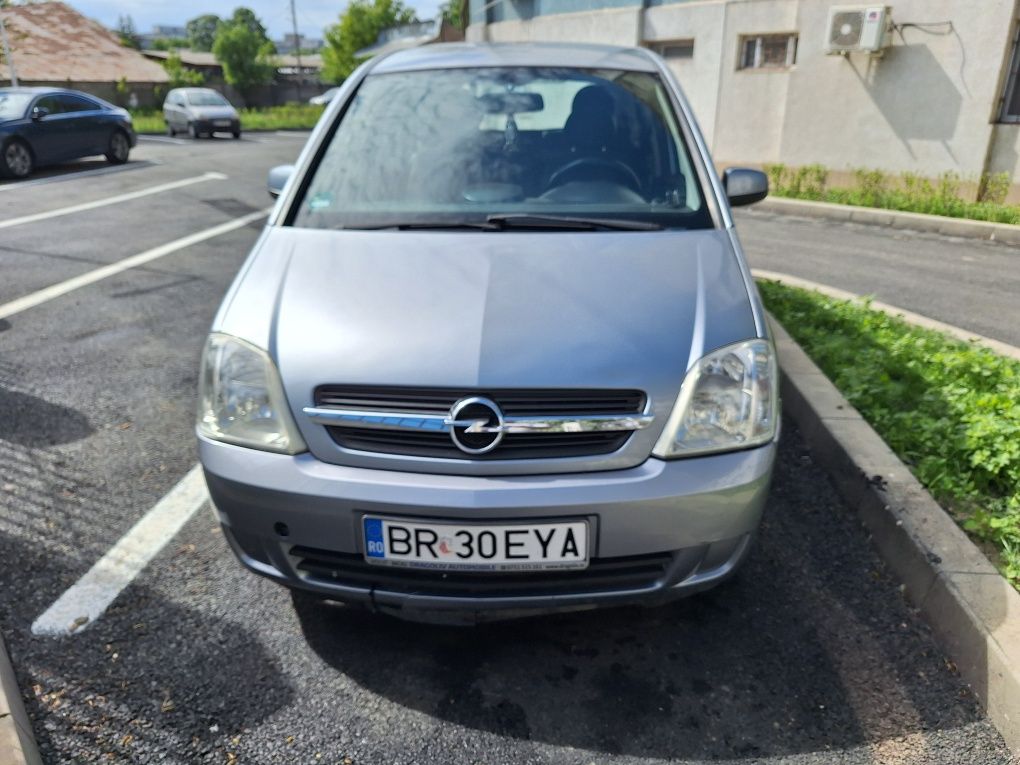 Vând Opel Meriva