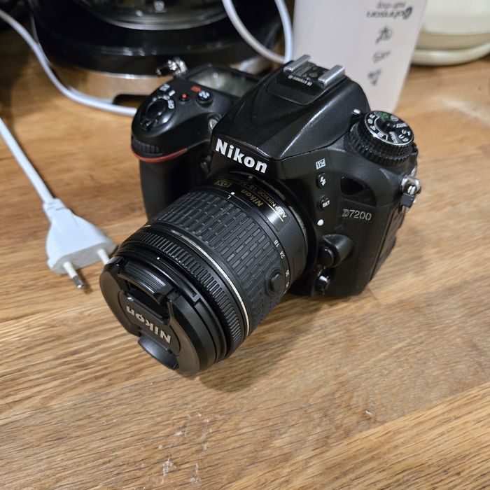 Nikon d7200 +af-p 18-55 kit