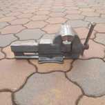 Vand menghina Heuer Front