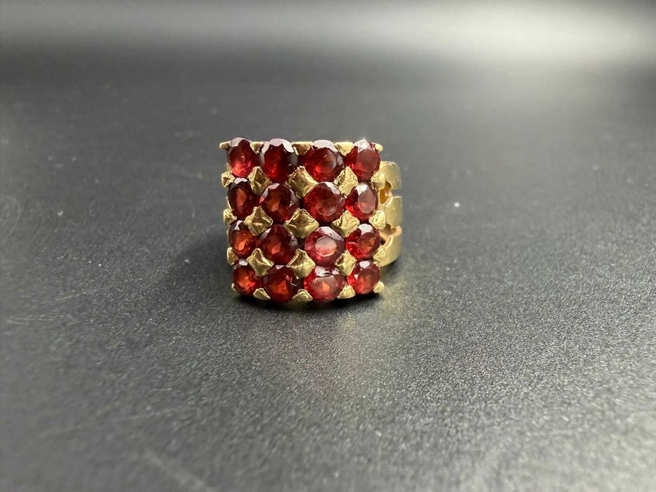 Dracula Amanet: Inel de Aur 10.86Gr/18K.