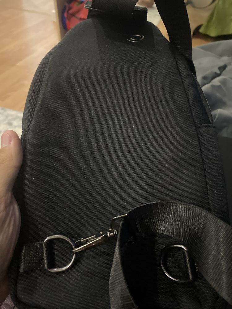 Продам барсетку Armani