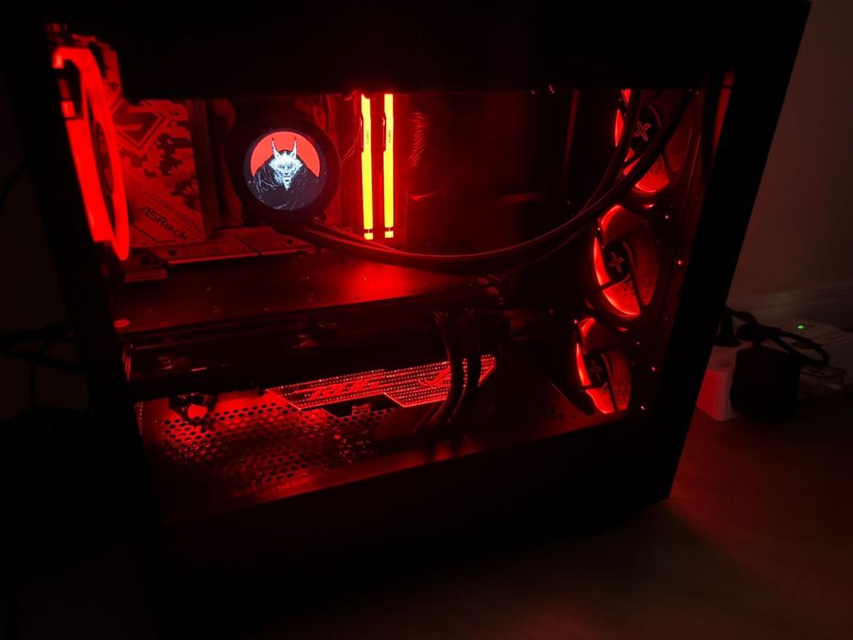 7800x3d, rx6900xt, 64-5600, Z73, Evga 850w, B650