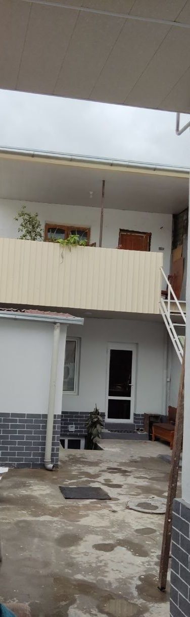 Yakkasaroy muqimiydA Uy sotiladi