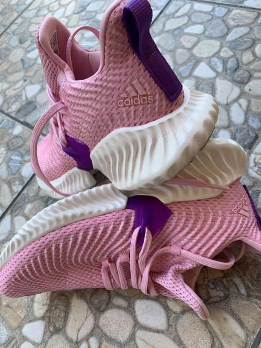 Vand adidasi marca Adidas Eco-Ortholite,originali