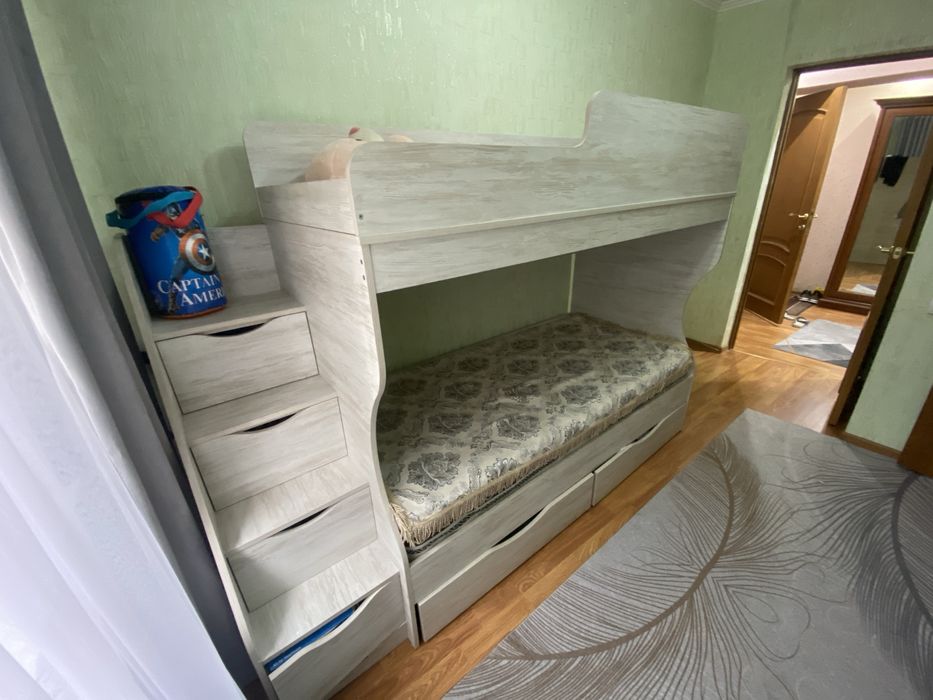 двухярустный кровать
